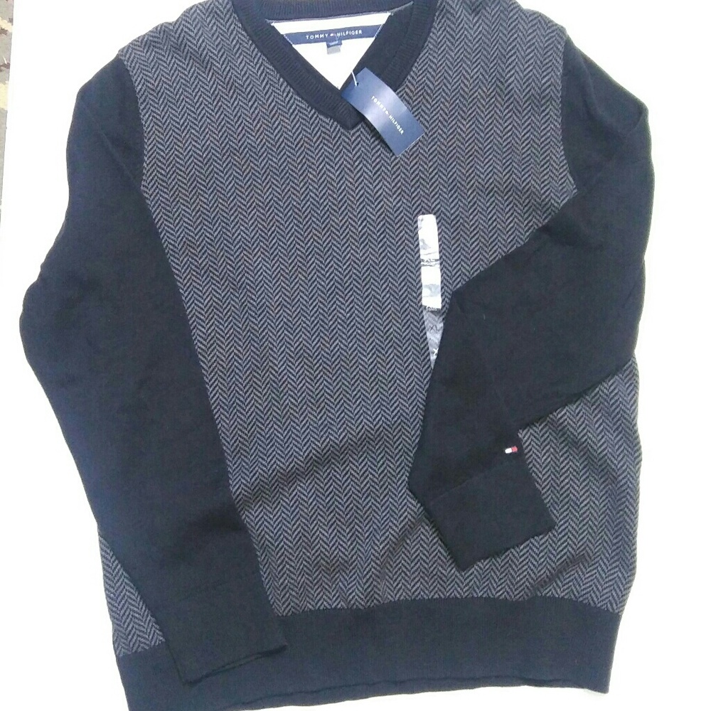 Tommy Hilfiger v-neck sweater xl